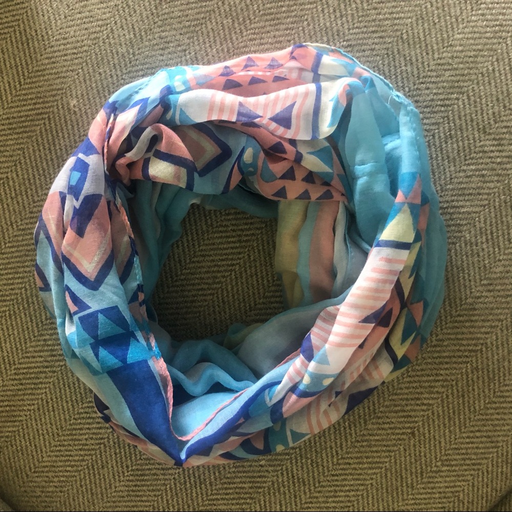 Infinity scarf